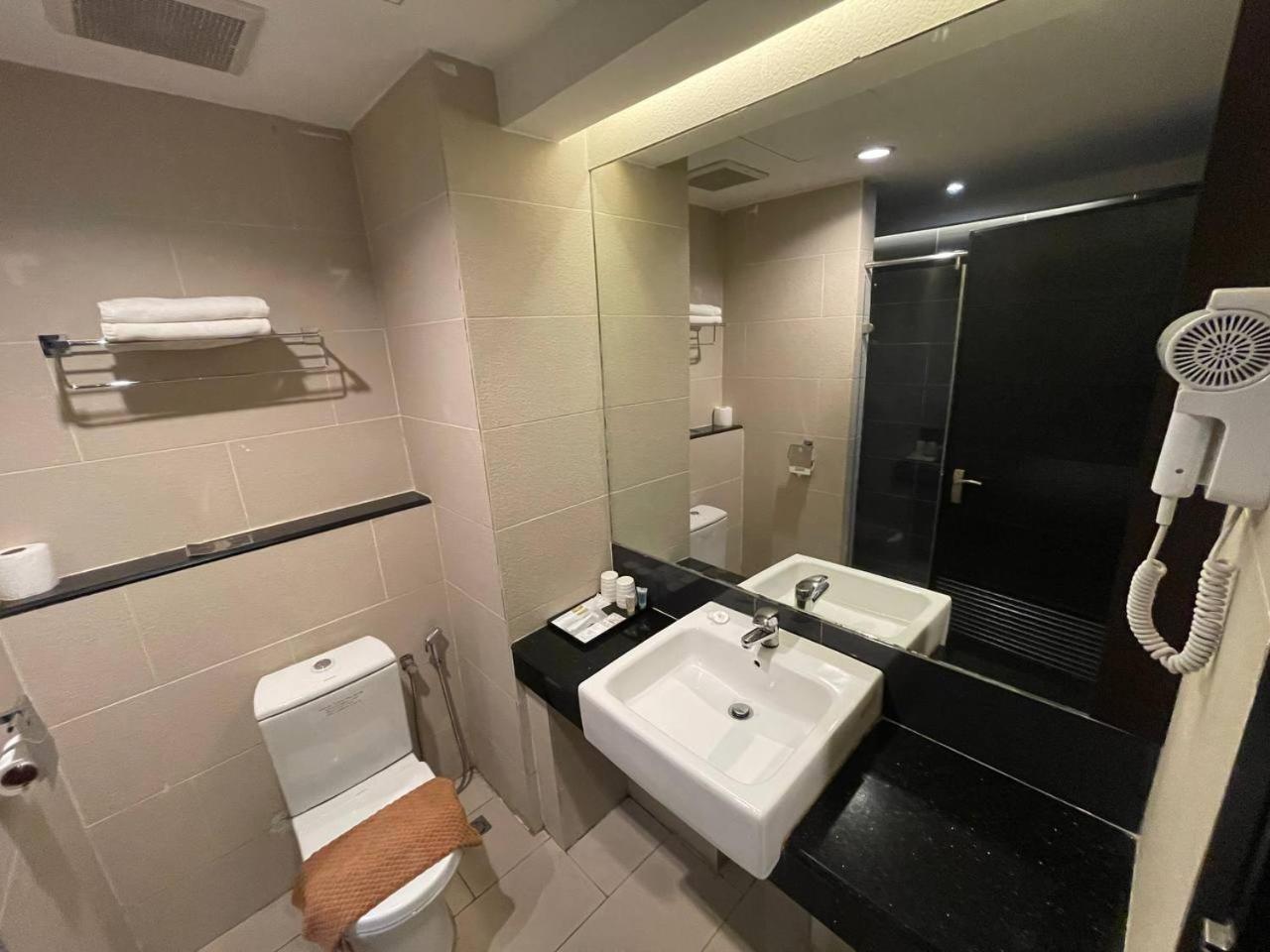 Hotel De Leon Lahad Datu Room photo
