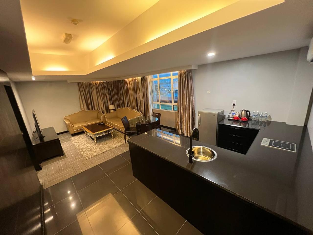 Hotel De Leon Lahad Datu Room photo