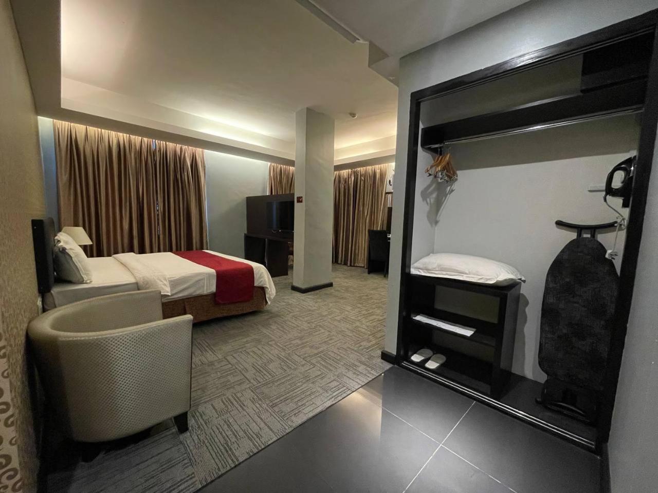 Hotel De Leon Lahad Datu Room photo